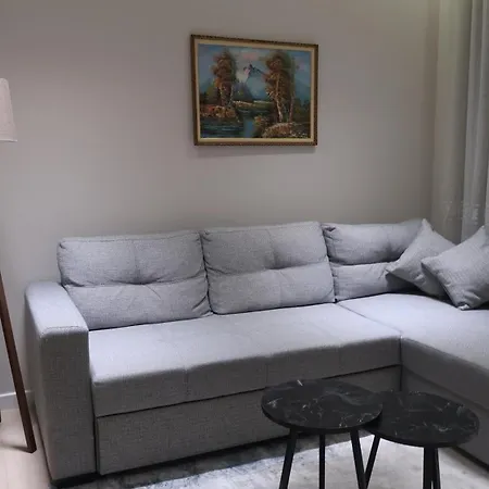 Tirana Stay Central Apartment *